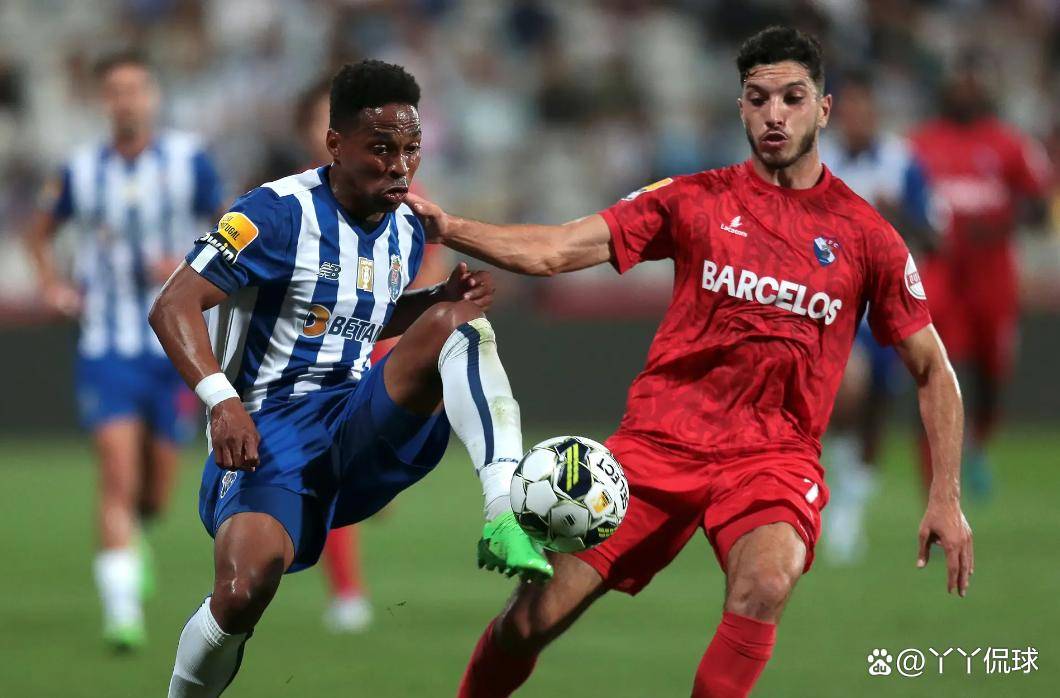 葡超比赛中双方爆发激烈争夺的简单介绍 葡超比赛中双方爆发激烈争夺的简单介绍