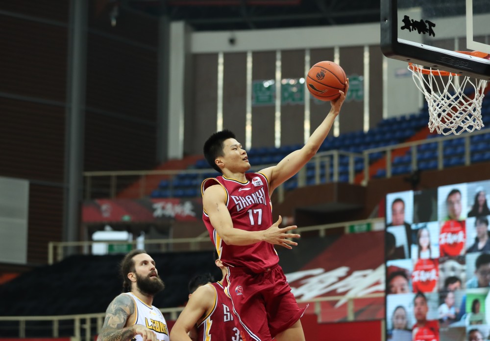 集体抢断反击迅猛锁定比分大胜的简单介绍 集体抢断反击迅猛锁定比分大胜的简单介绍