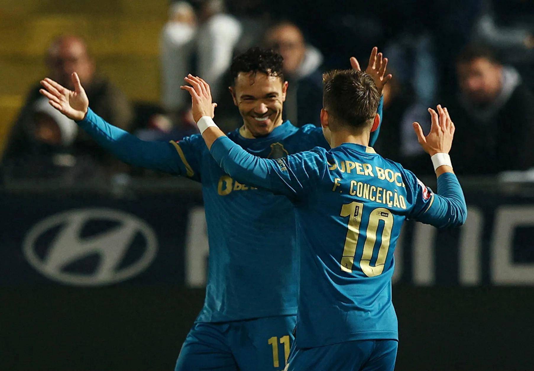 包含佛罗伦萨中场伤停,球队实力下滑的词条 包含佛罗伦萨中场伤停,球队实力下滑的词条