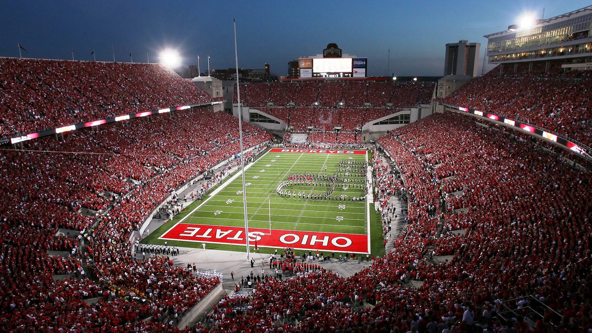 东决关键战焦点战，湖人巅峰对决胜出雄鹿