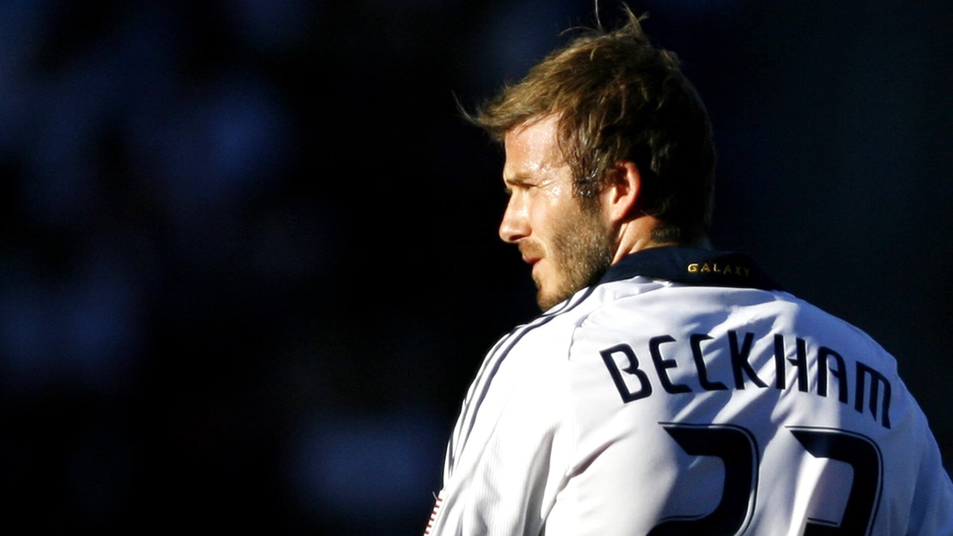 从阿尔及利亚到德甲，足球世界的蝴蝶效应与唯一性