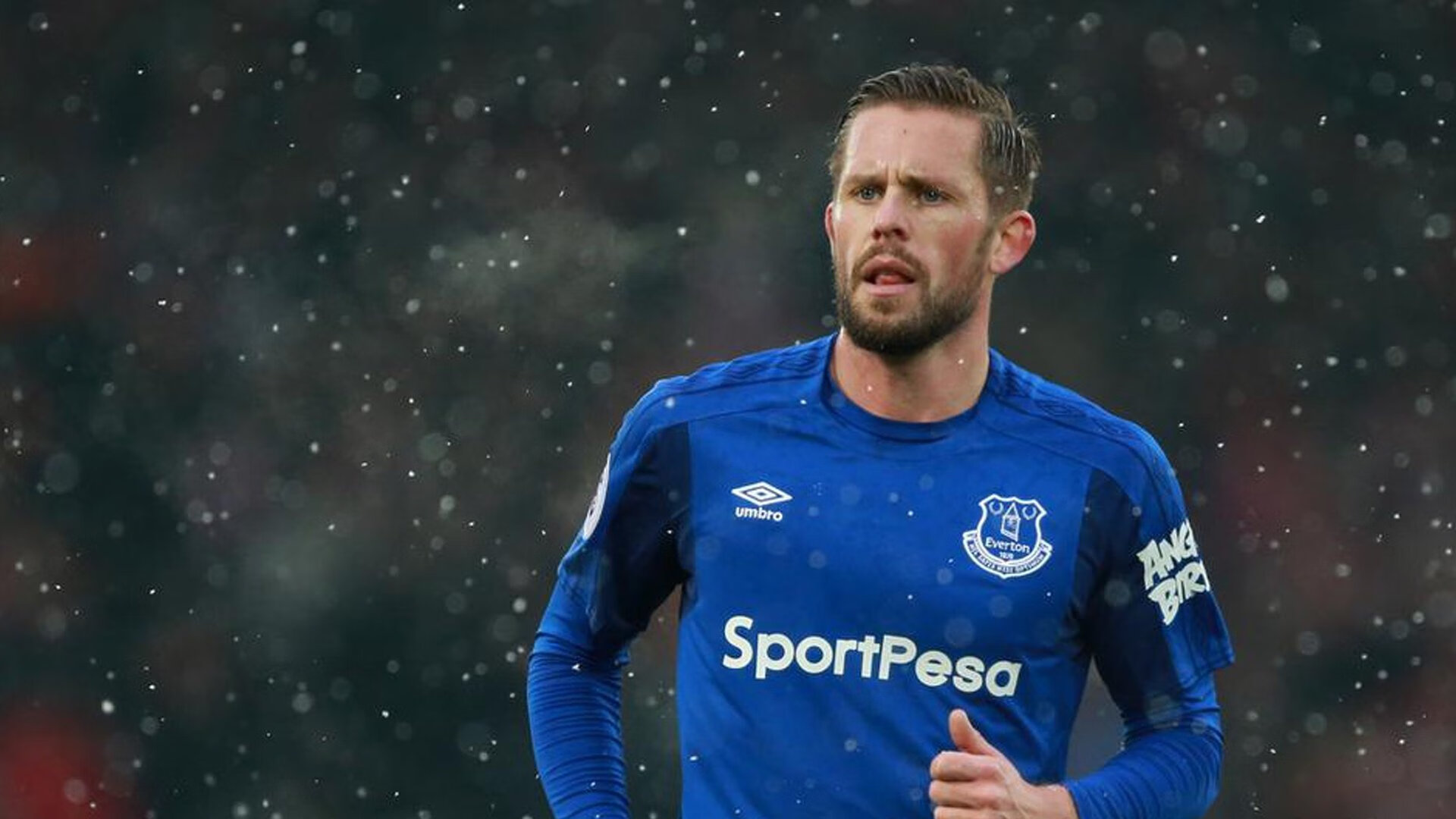 赛道上的毫厘之争，勒克莱尔领衔梅赛德斯险胜哈斯车队